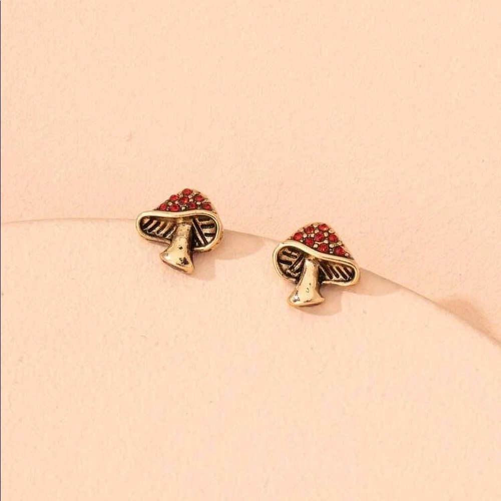 🎉 New Red Crystal Mushroom Cottagecore Stud Earrings
